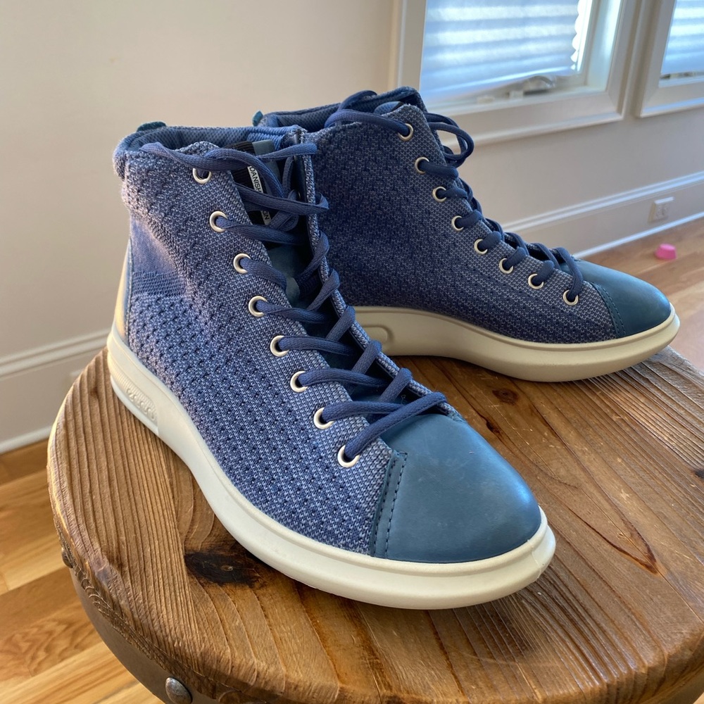 Ecco Soft 3 Fashion High Top Sneakers Blue 38 like new